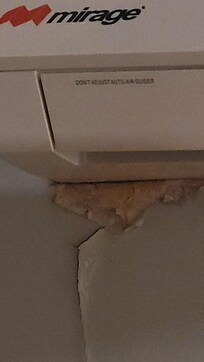 Peeling walls, moisture damage.