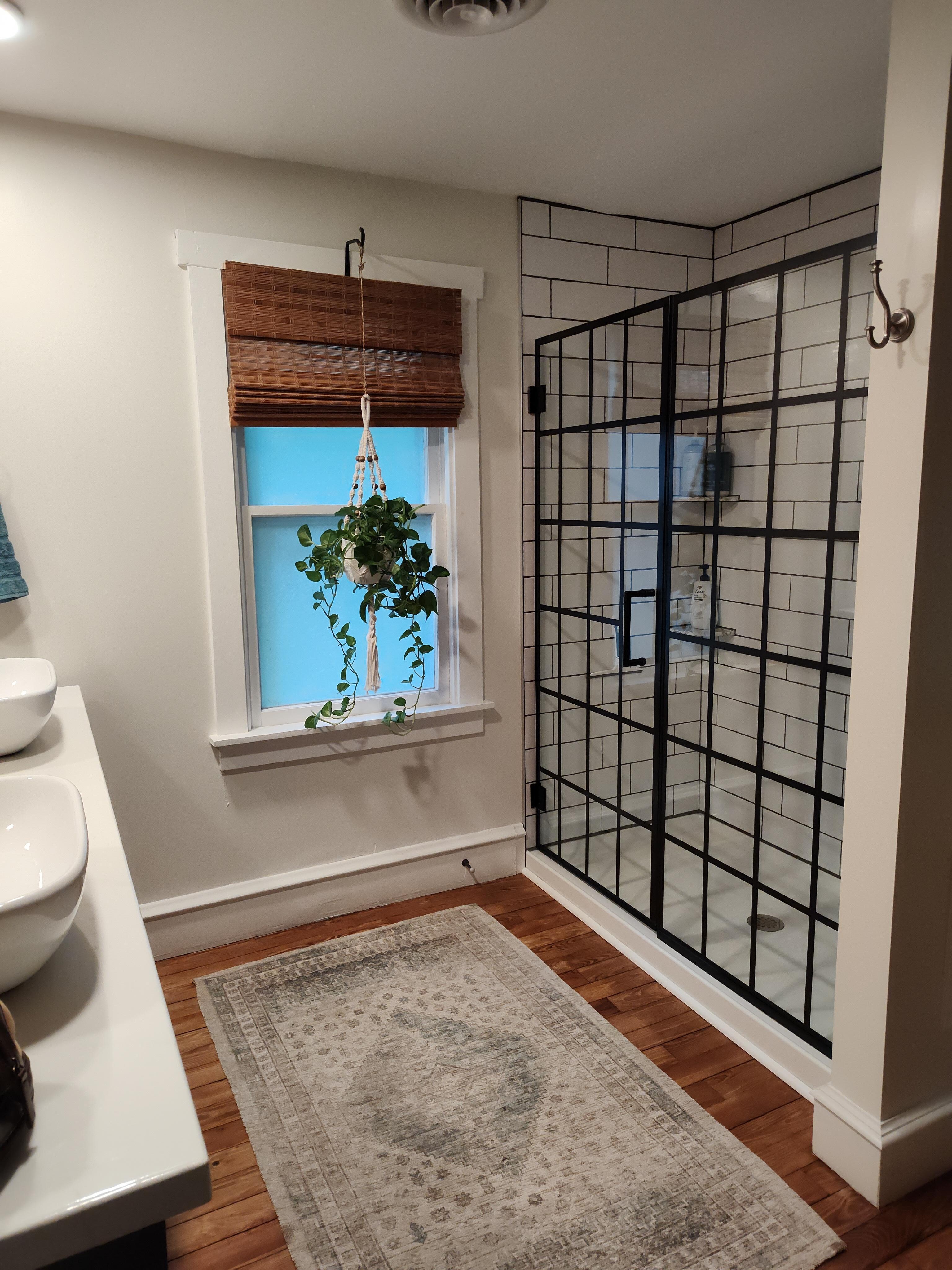 Roomy bathroom and shower 