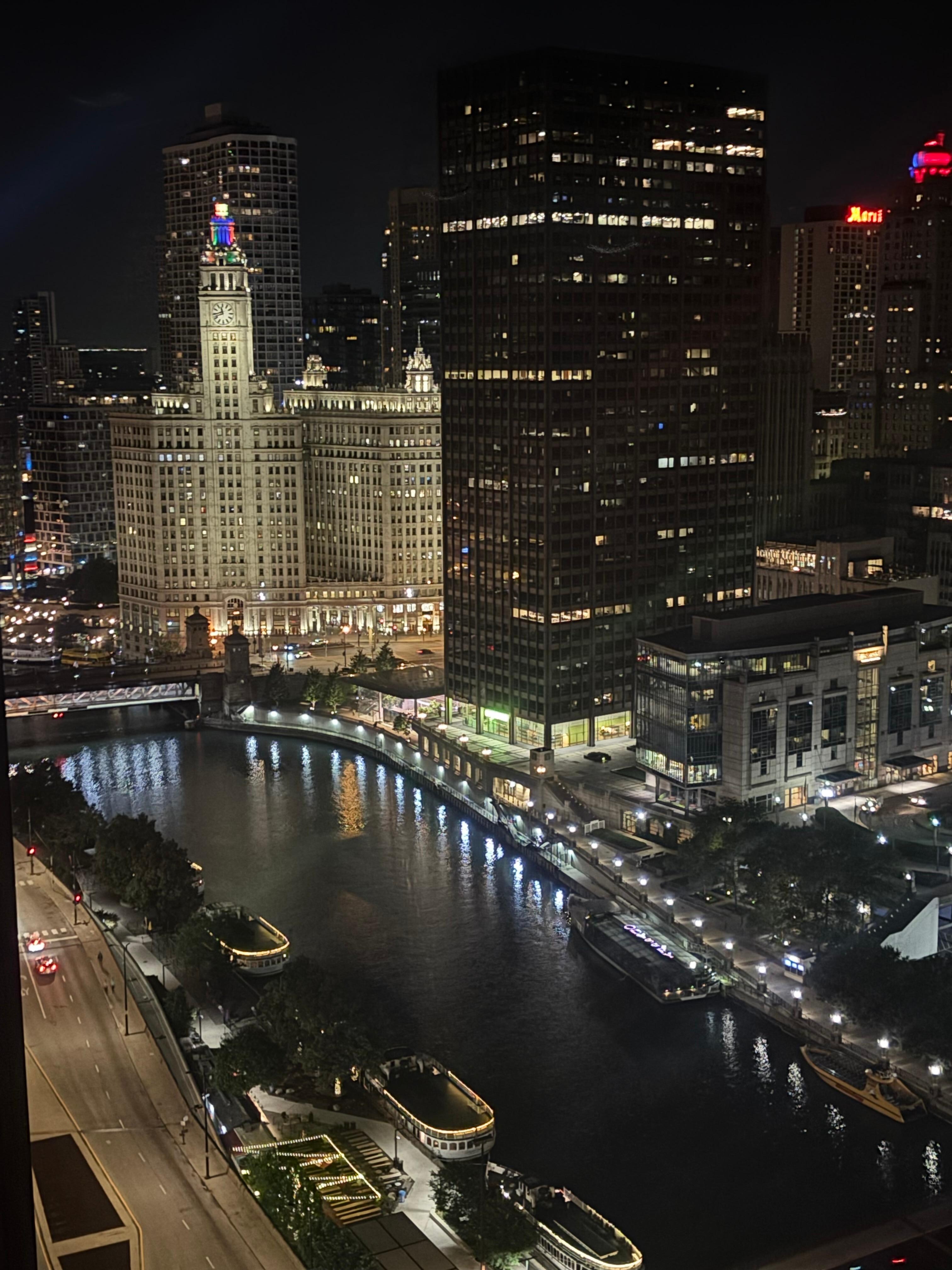 Stunning Chicago at night 