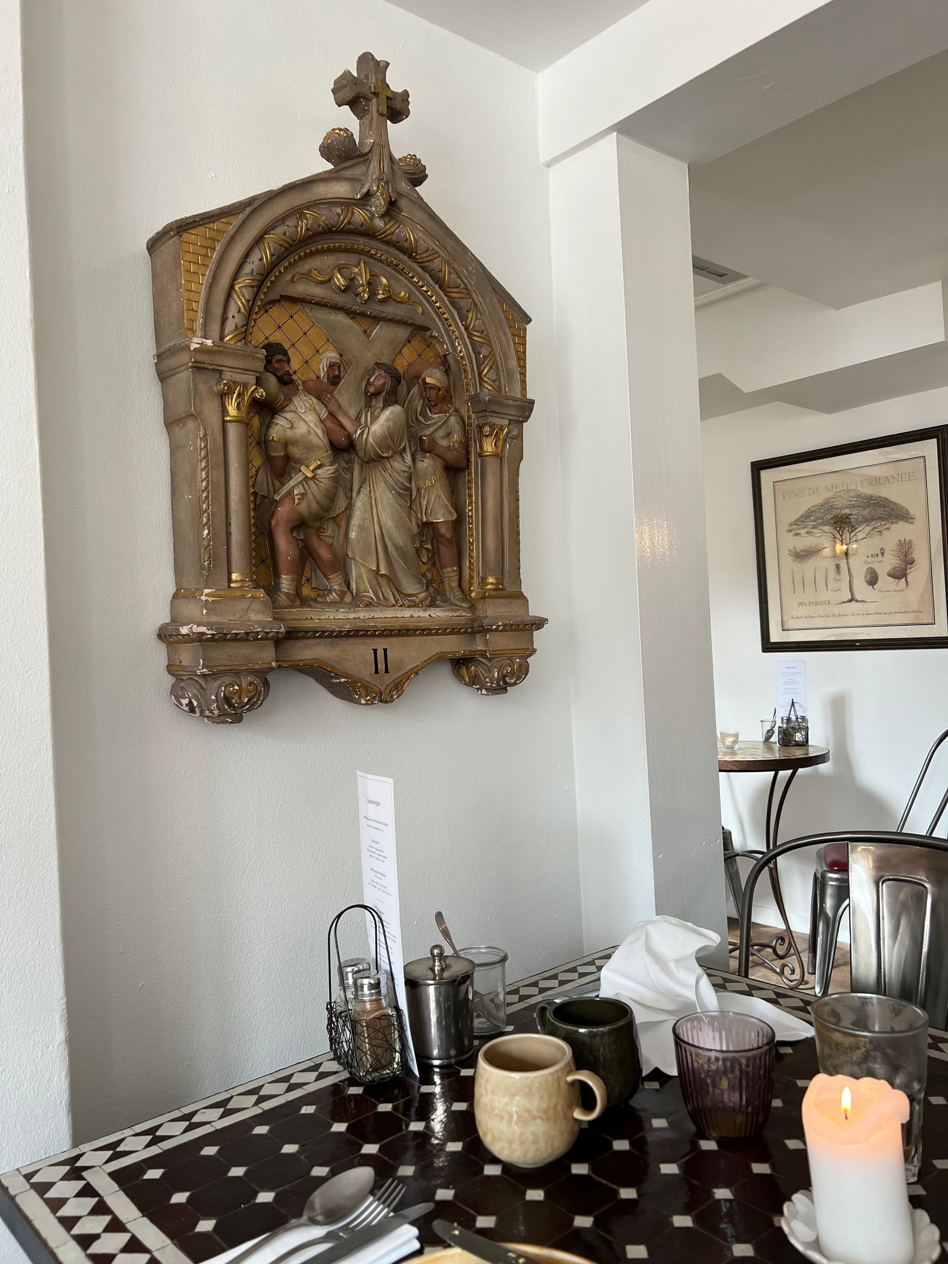 The ambience in the dining room where the best breakfast in the world happens 