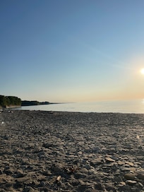 Can’t you just feel the stress roll off your shoulders with this view and a glass of wine?