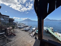 Hotel is 3 blocks from dock for tours