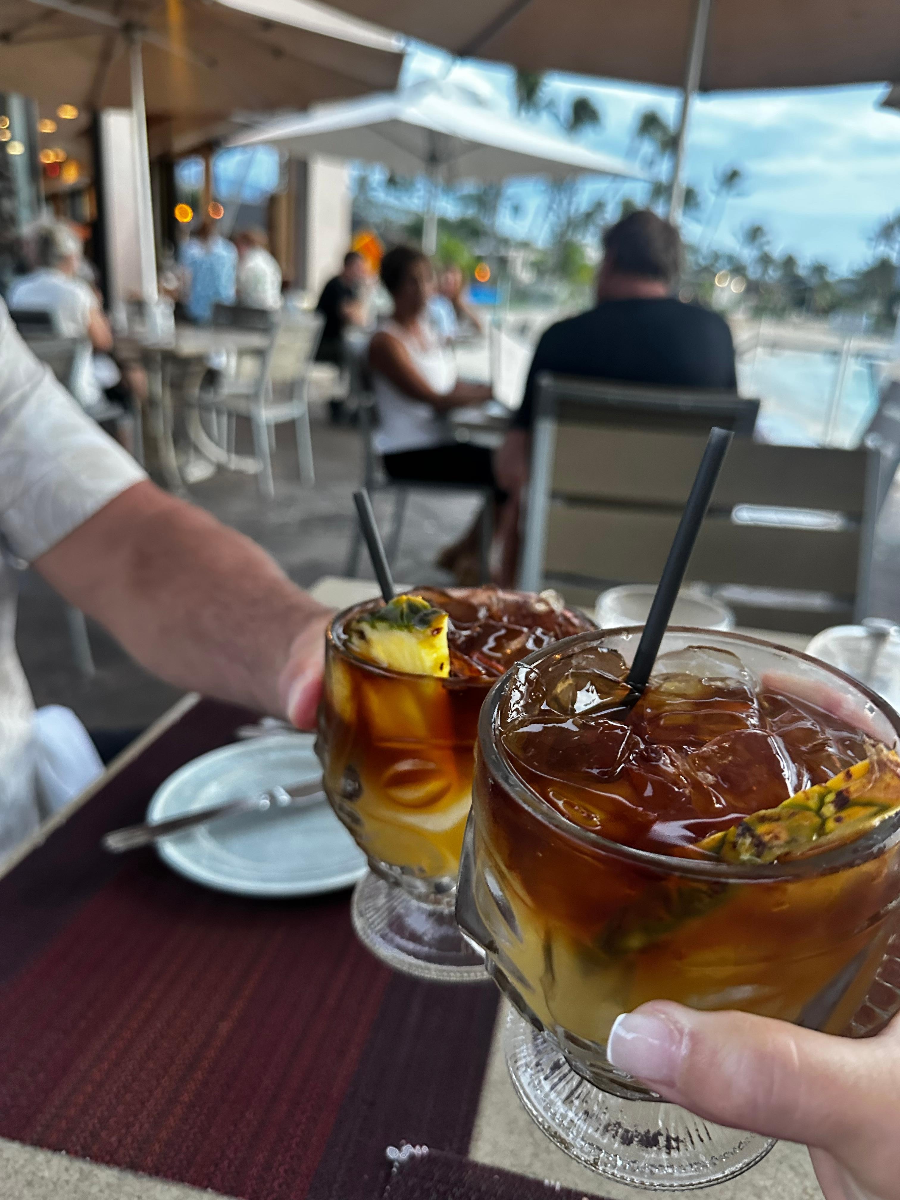 Enjoy breakfast, lunch, dinner or drinks at the Sea House. Make Reservations for dinner.