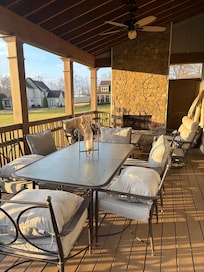 Outdoor area for relaxing by an outdoor fire