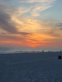 Sunsets never disappoint