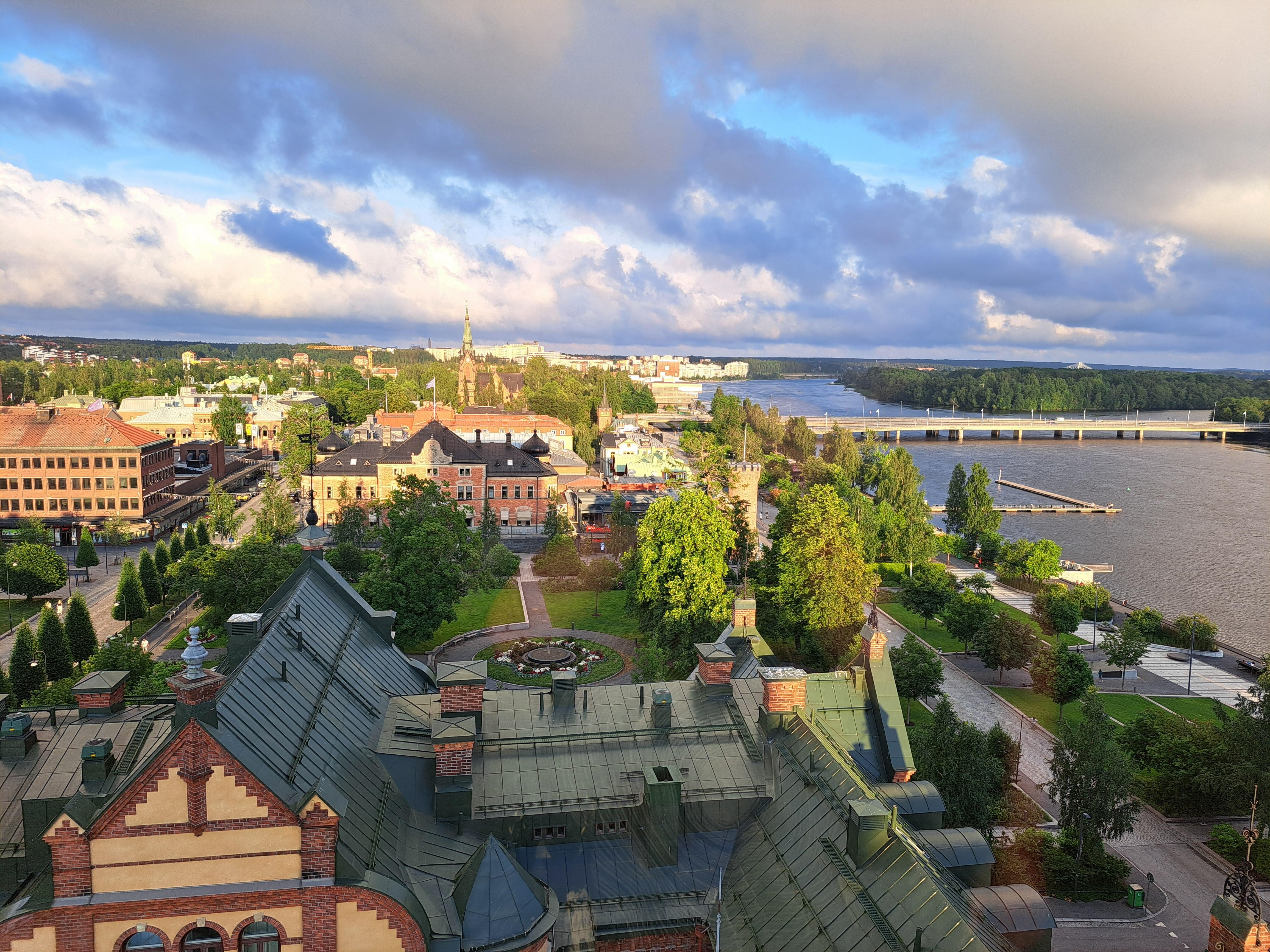 Näkymä huoneen ikkumasta