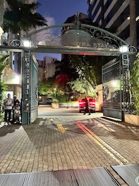 Entrada da Rua Bela Cintra