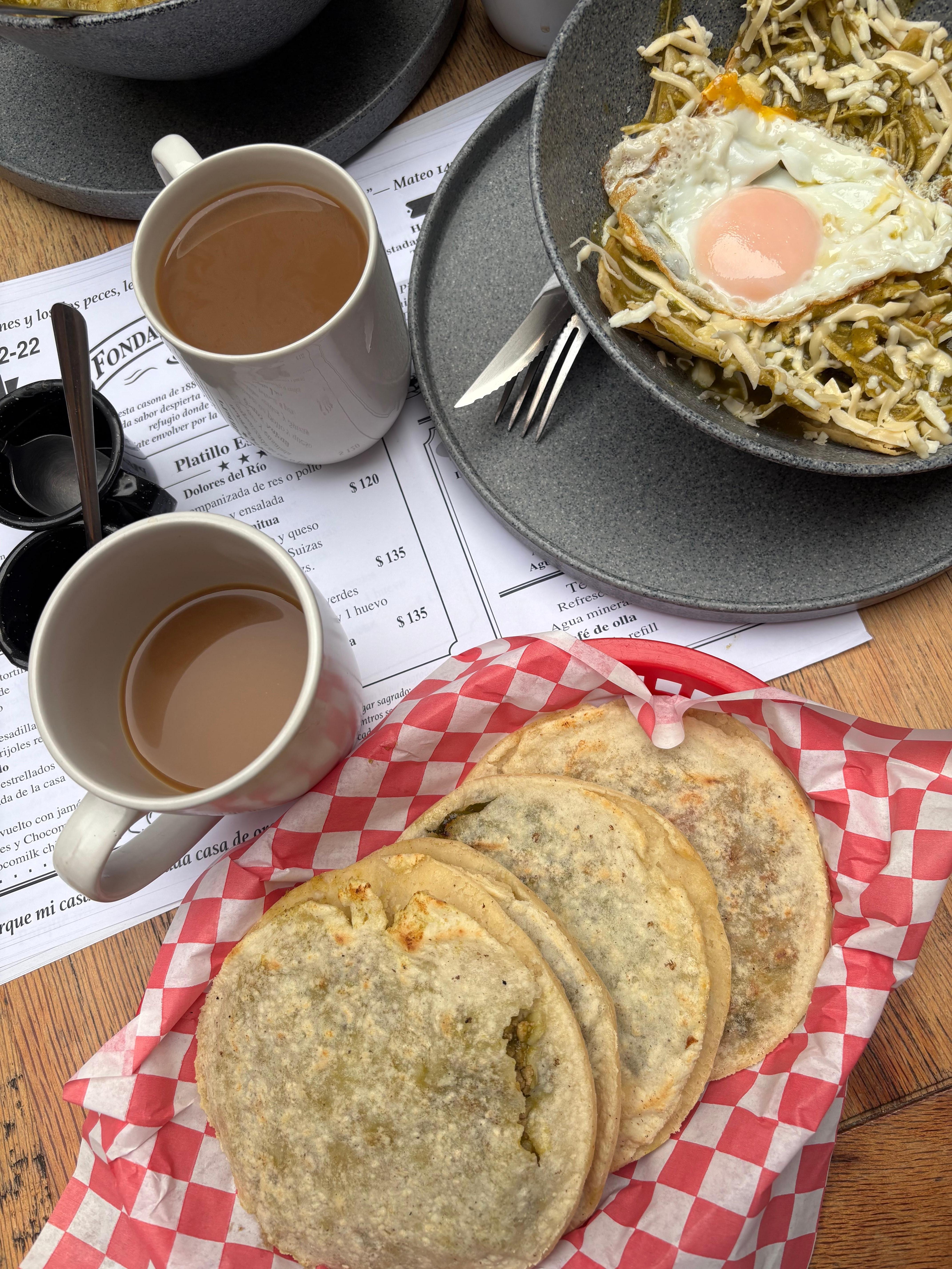El almuerzo delicioso y bastante bien servido. 