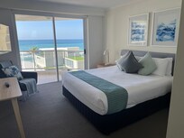 Main bedroom Apartment 19