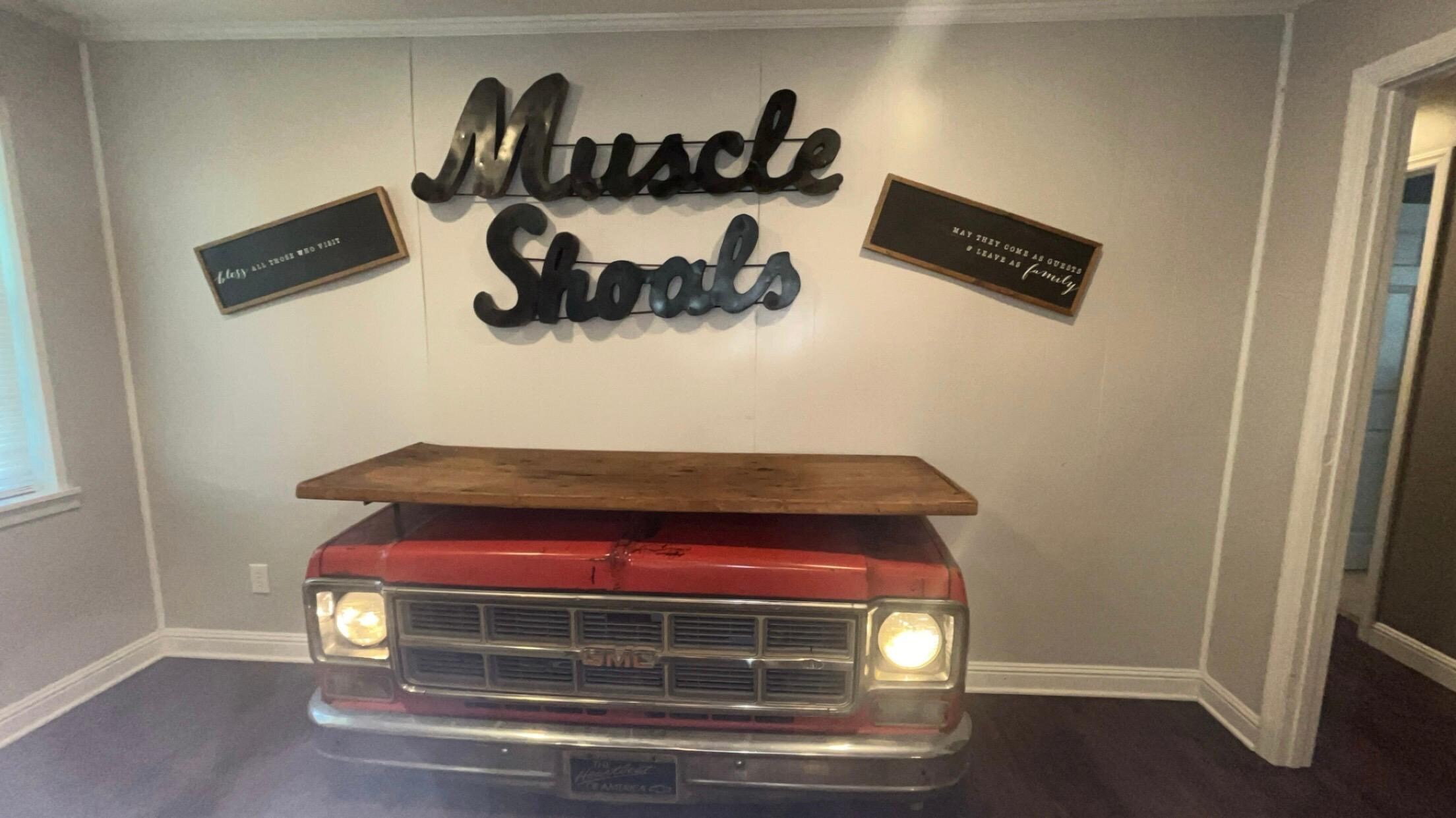This was the coolest decor I’ve ever seen in a house 
