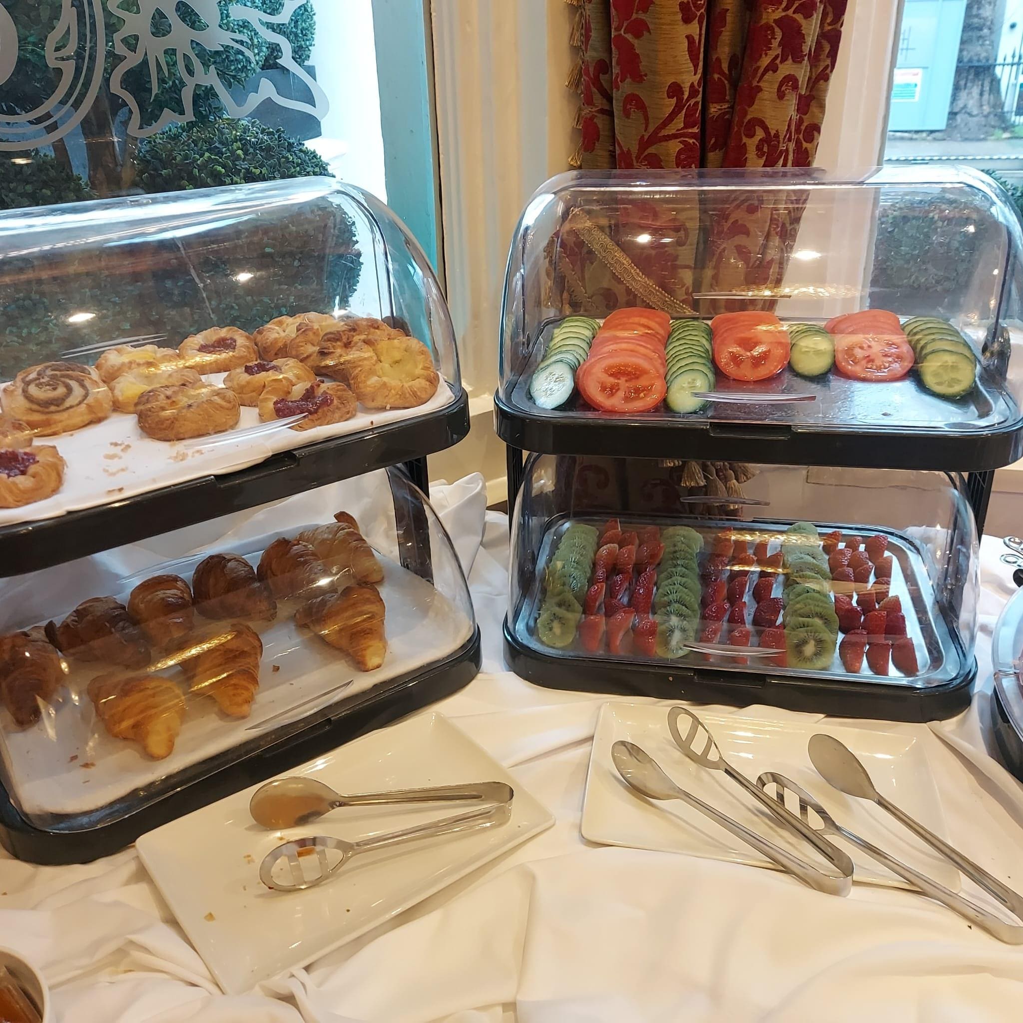 Continental breakfast 