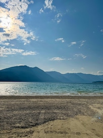 Just a short drive from the cabin, Speelyi Day Use Area on Lake Cle Elum.