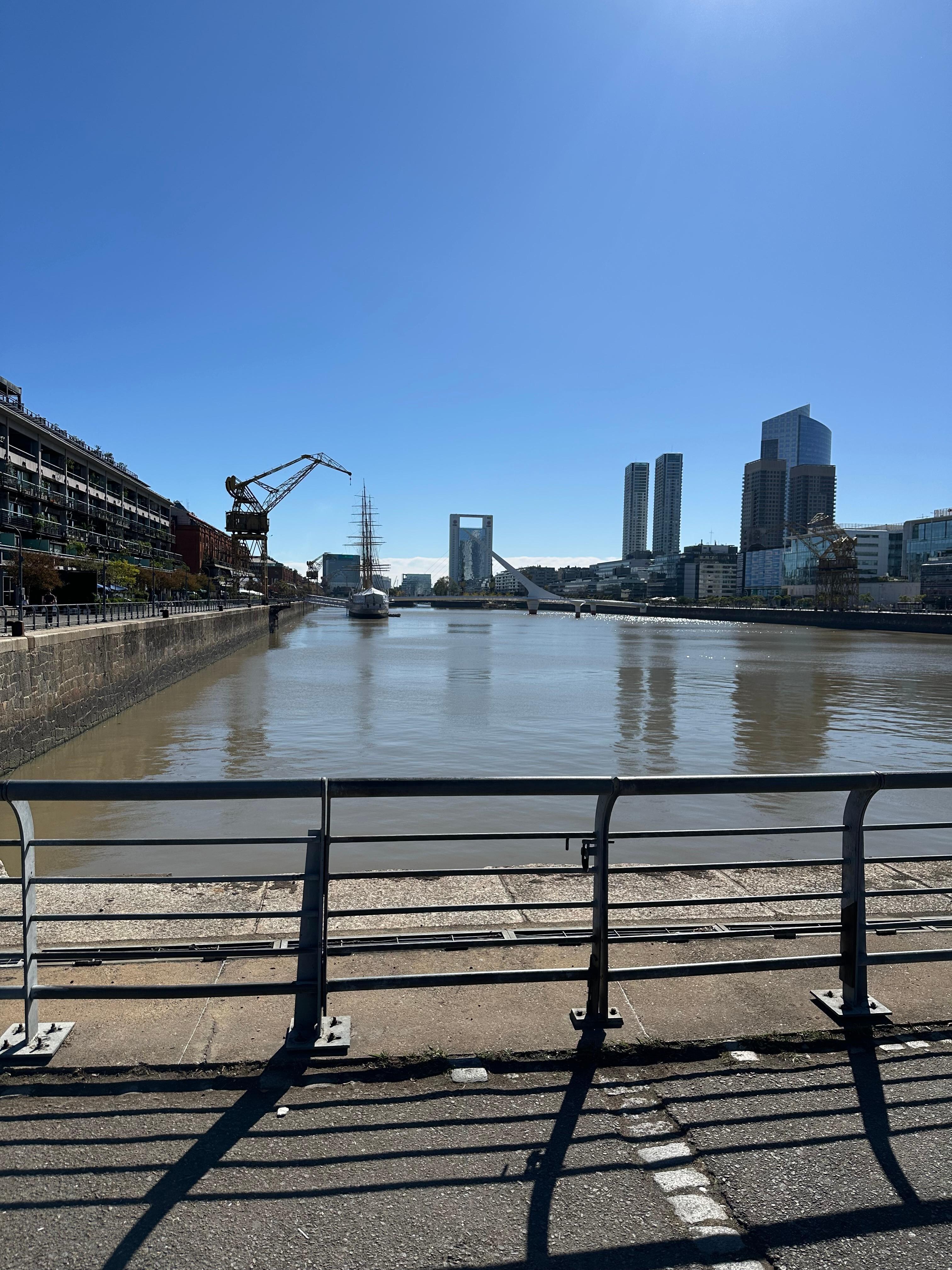 Puerto Madero. Puente de la Mujer