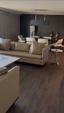 Ambassador suite