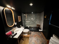 Great shower and amenities