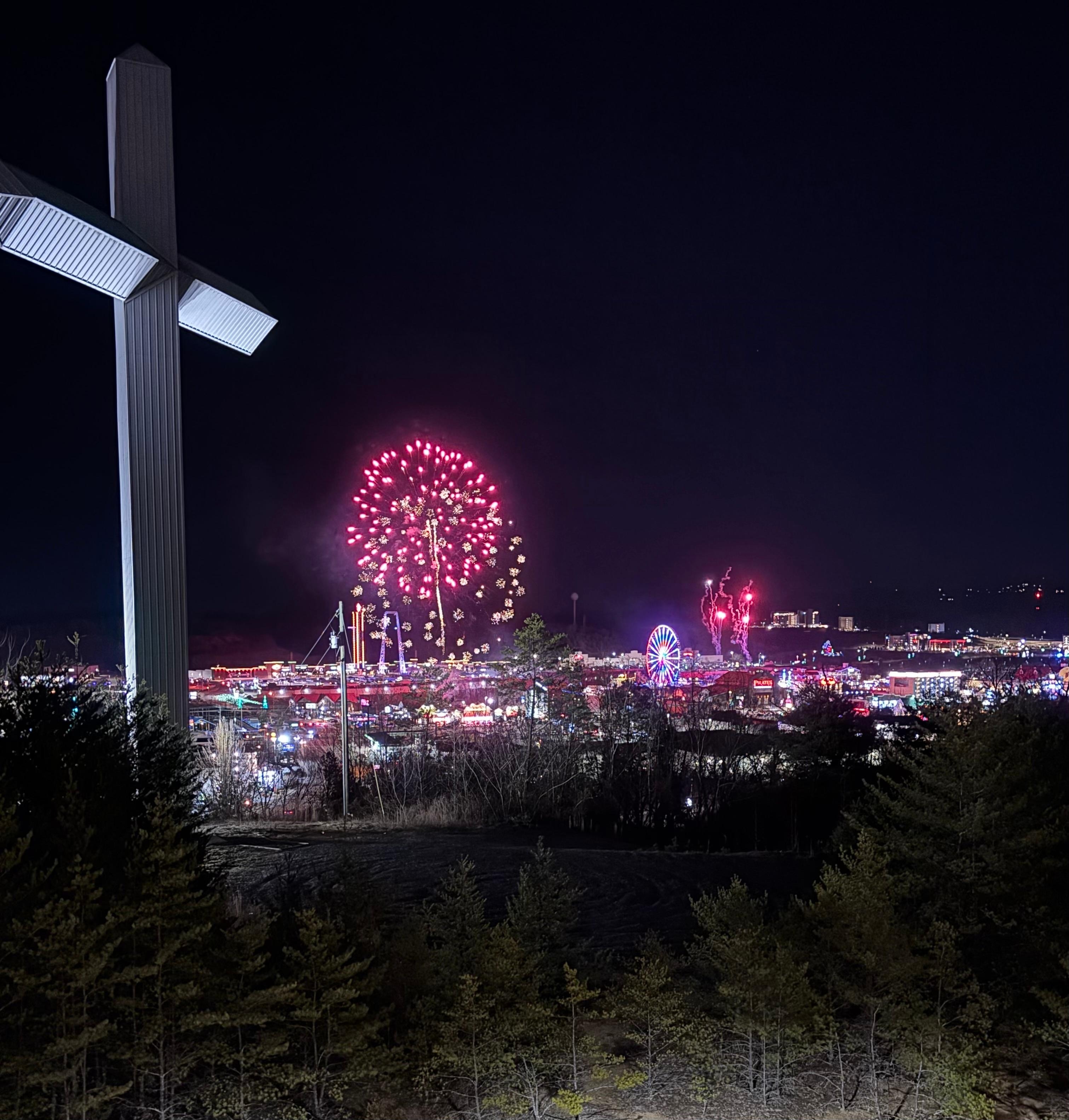 We watched the New Years fireworks over The Island from the condo!