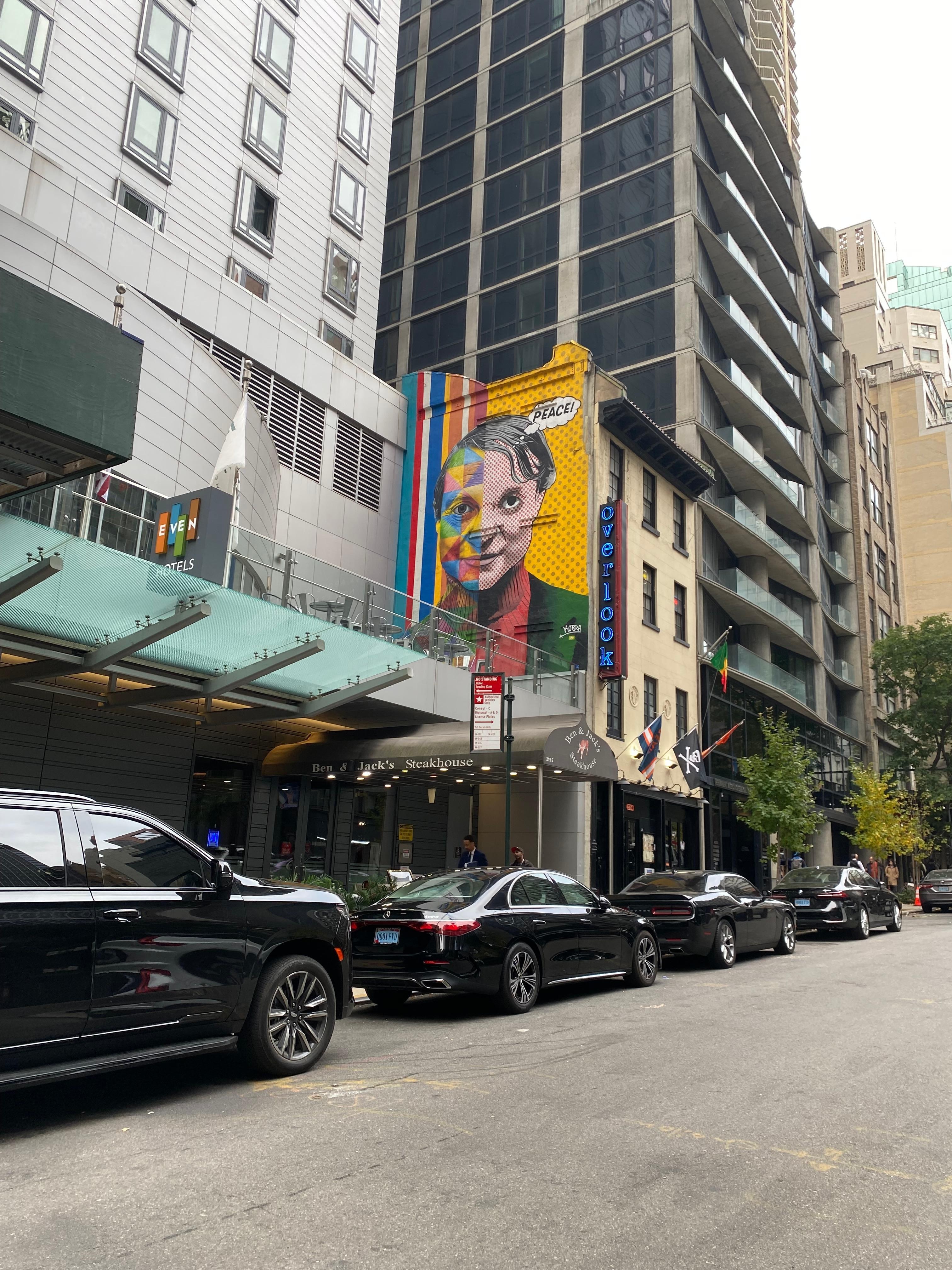 L’entrée de l’hôtel 