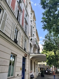 入口が小さすぎて初めは戸惑う。