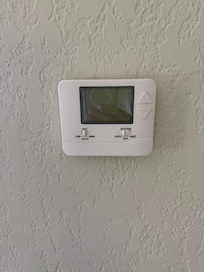 Thermostat on the wall does not work