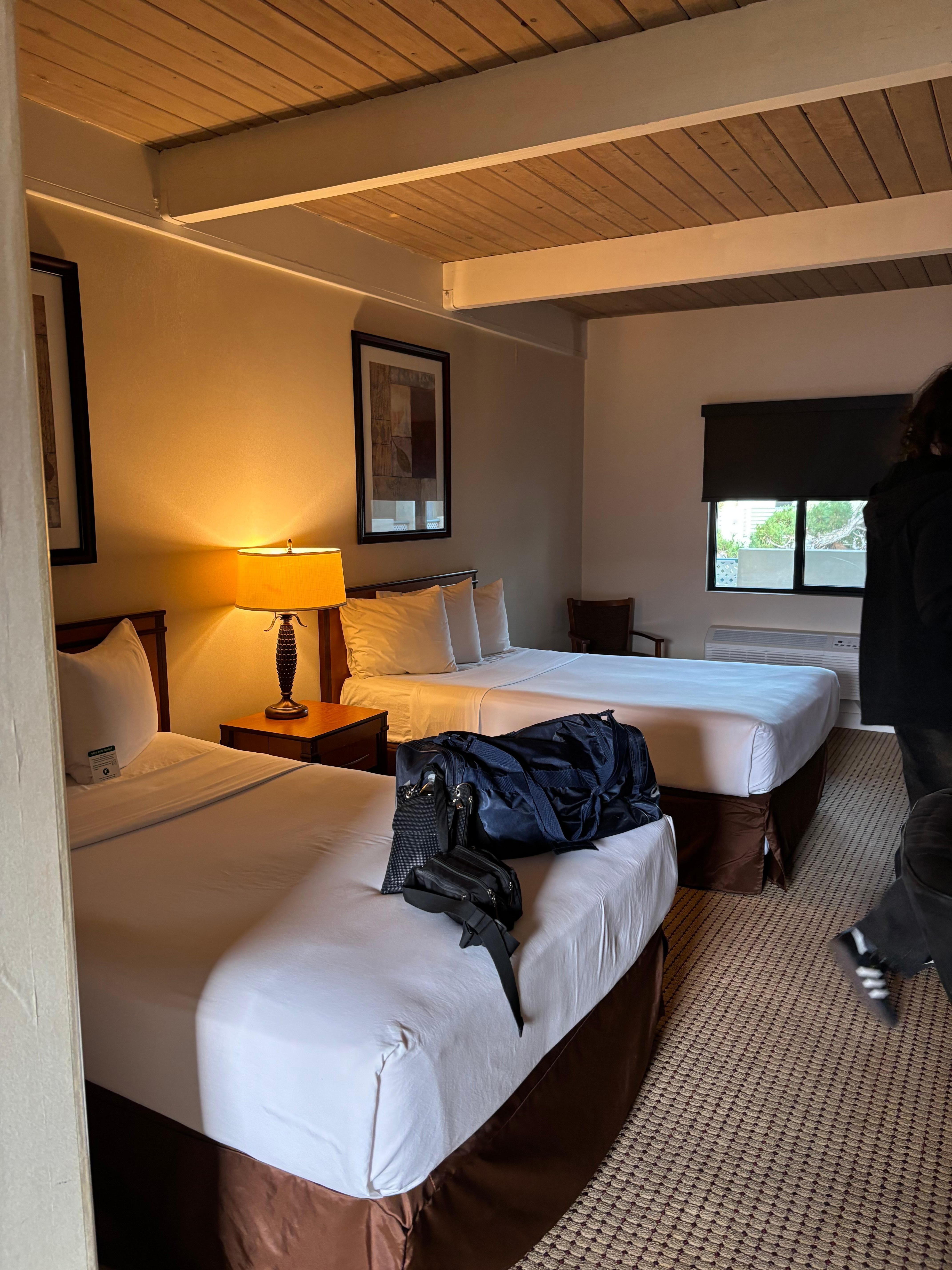 The photo is deceiving. It was a lame place to stay.  Everything‘s pretty torn up needs replaced needs repairs, uncomfortable beds.