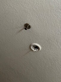 Missing smoke detector