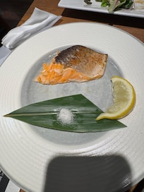 メインの鮭油が程よく乗っていて甘みがありとても美味しかったです