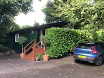 The cabin, lovely kitchen, lounge and shower room, quirky but great.