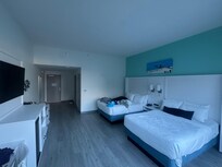 Ignore my stuff on the bed!