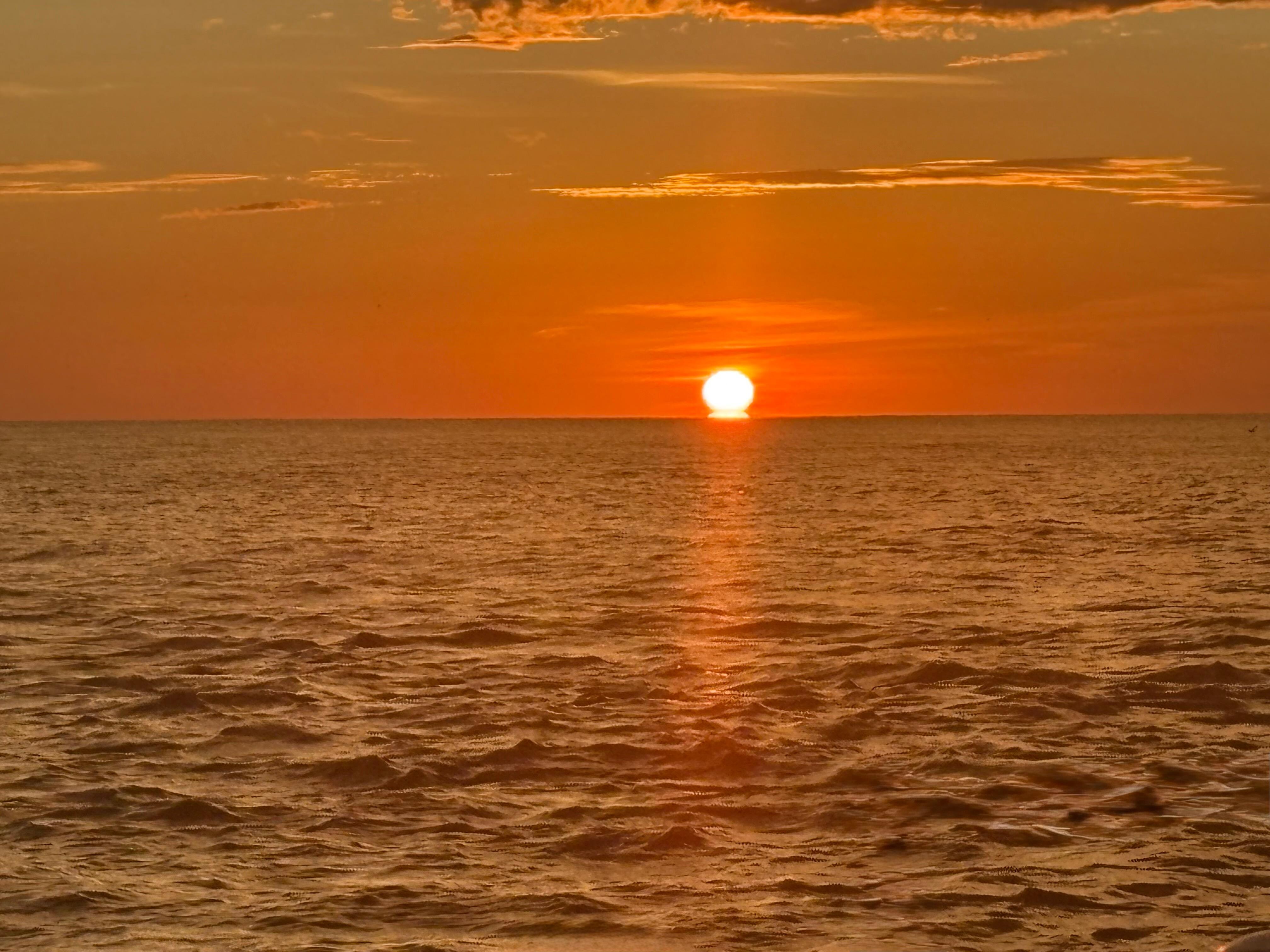 Sunset cruise (must do)!