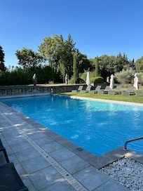 Une des 2 piscines