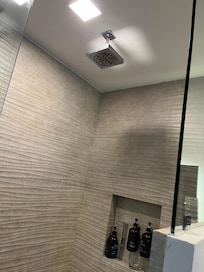 Shower head you can not control it