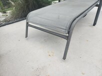 Lounge chair so rusted does not touch ground