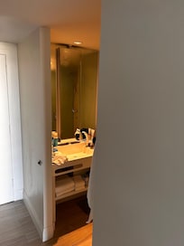 Bathroom without door