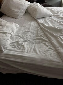 Beds worn and broken in the middle, 6inch dip, lumpy pillows