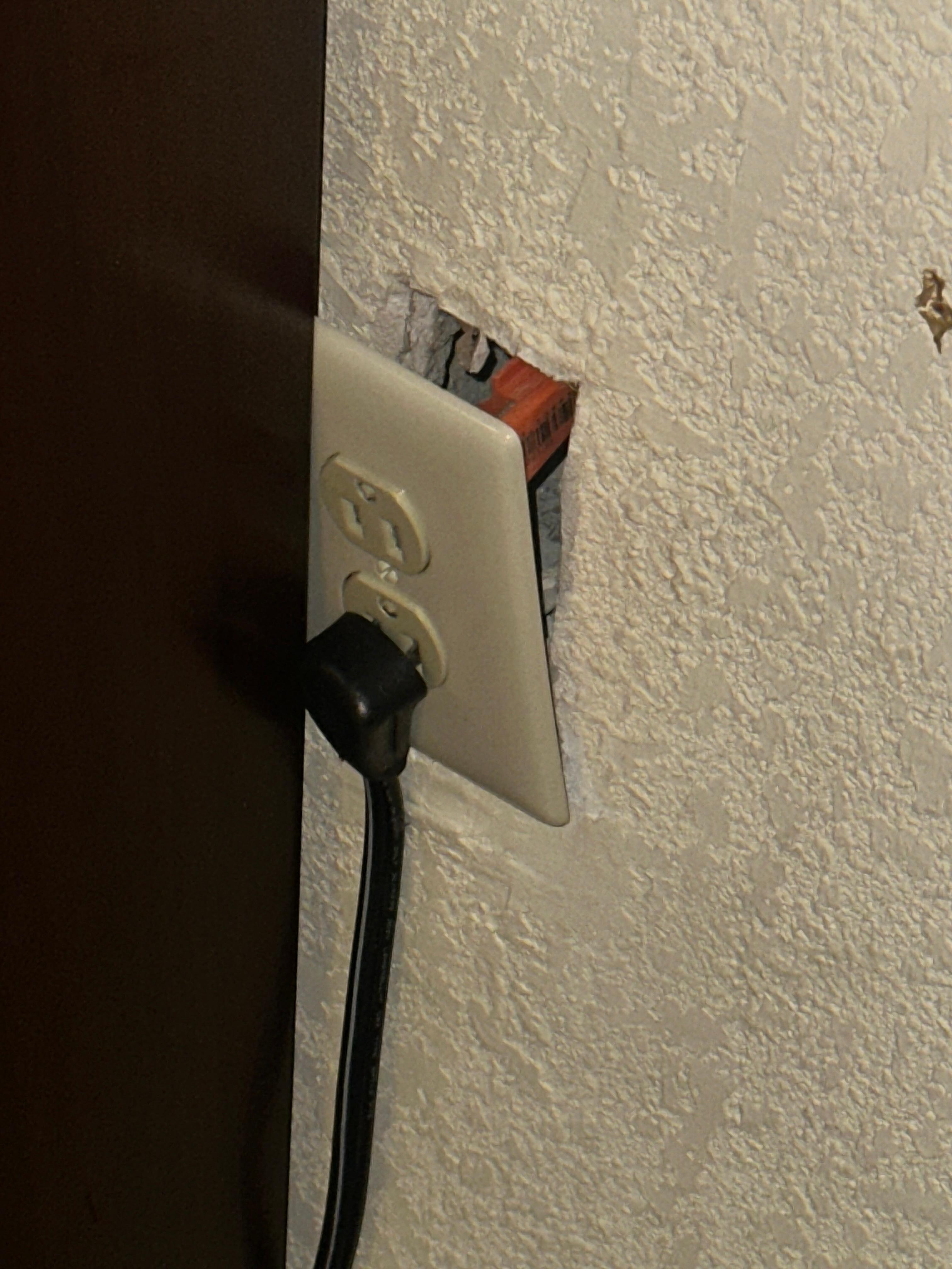 Socket hanging 