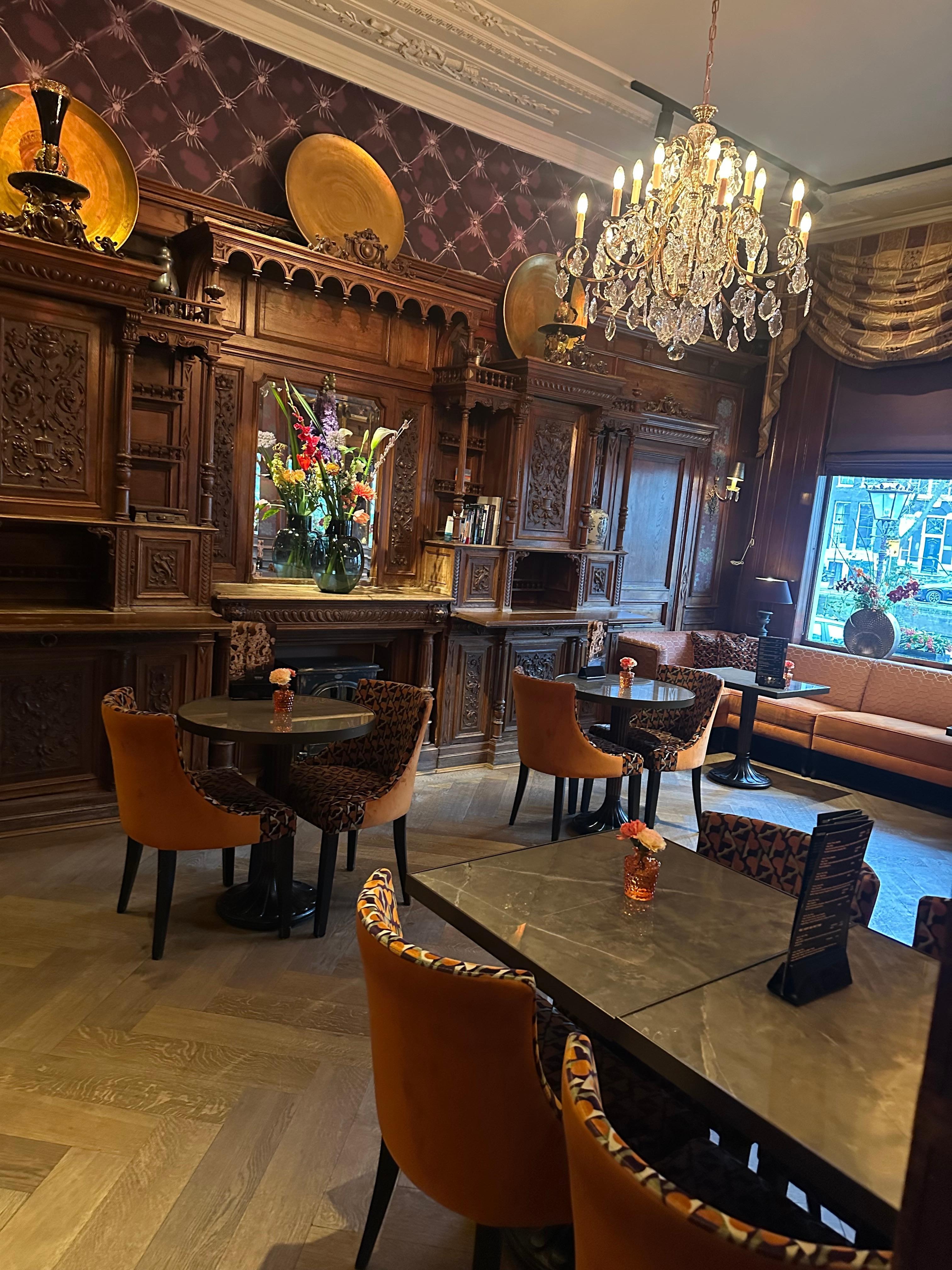 The restaurant/bar area 
