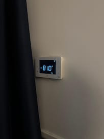 81 degrees on thermostat when we walked in the room, but it was broken and actually below 50 degrees ferenheit in the room.