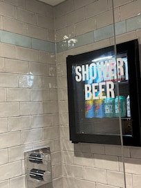 Humorous accommodations