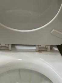 Dirty toilet it was disgusting!!