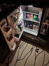 Mini refrigerator/ mini bar