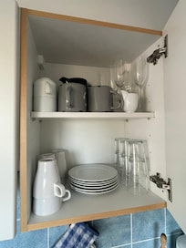 Küche - Teller und Tasse