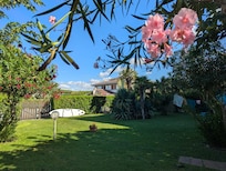 Wunderschöner bewÀsserter Garten