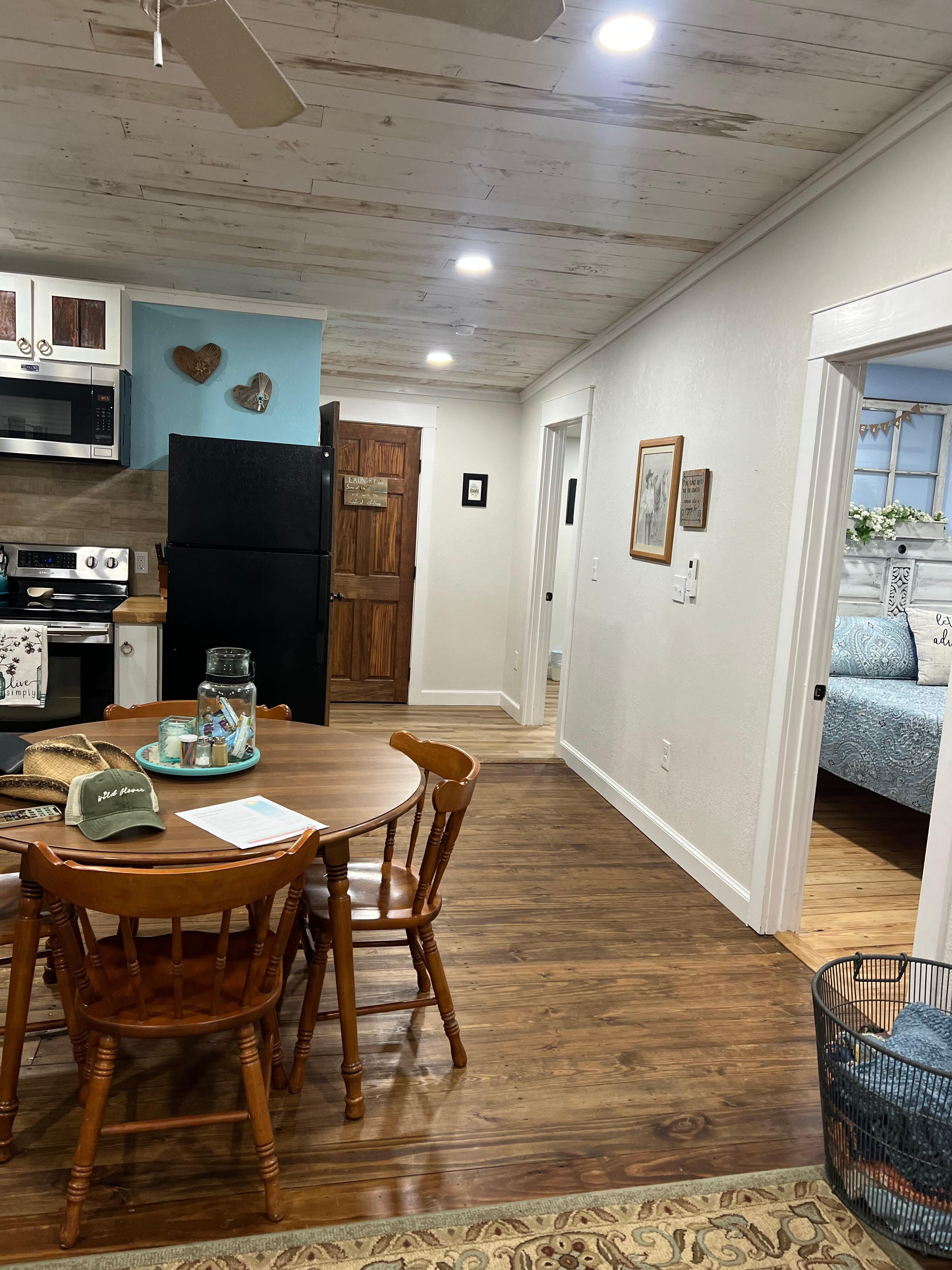 Nice and clean, spacious living room and dining area 