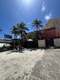 Frente del hotel