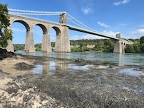 Le pont de Menai Bridge à 3kms de l'hôtel