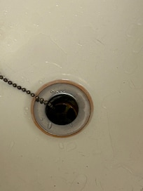 Joint silicone rosé (moisissures)