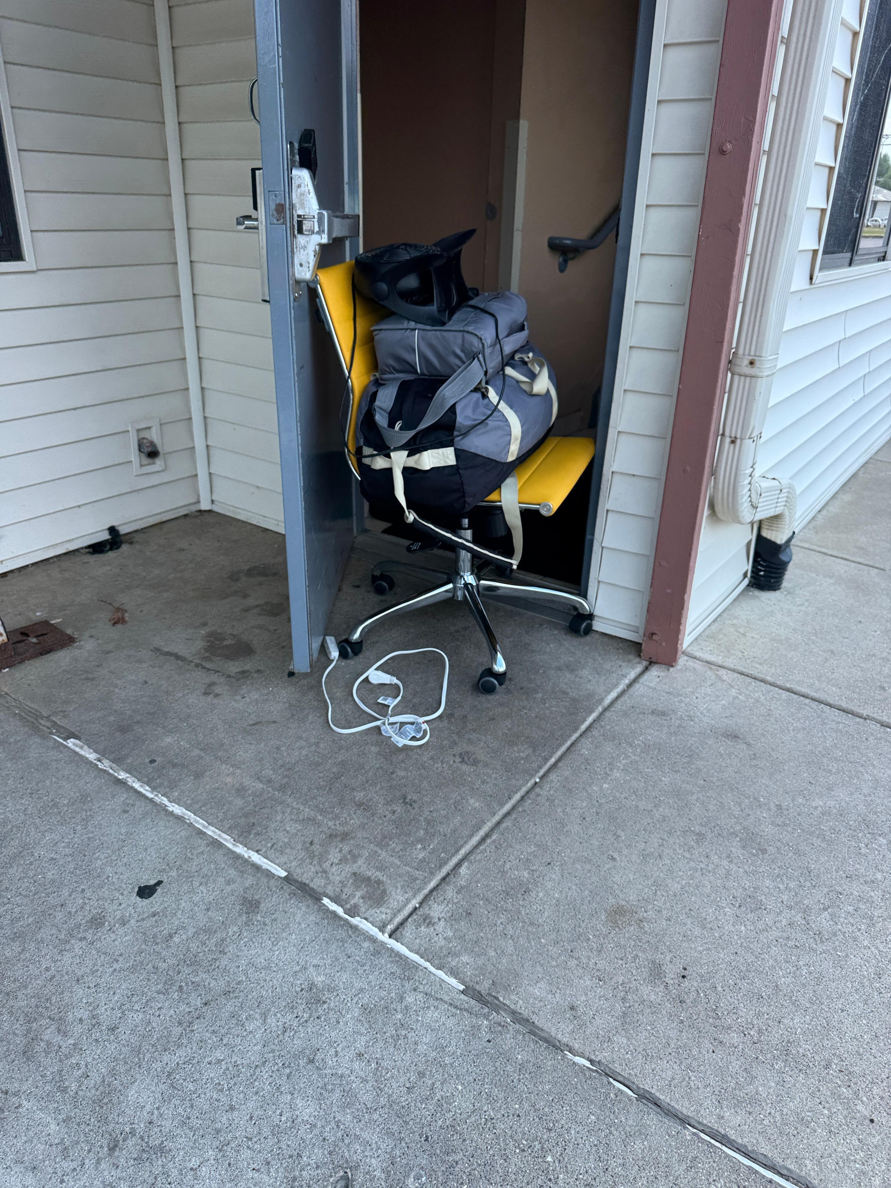 Used the yellow chair to carry my stuff-I had a back injury and this was super helpful.