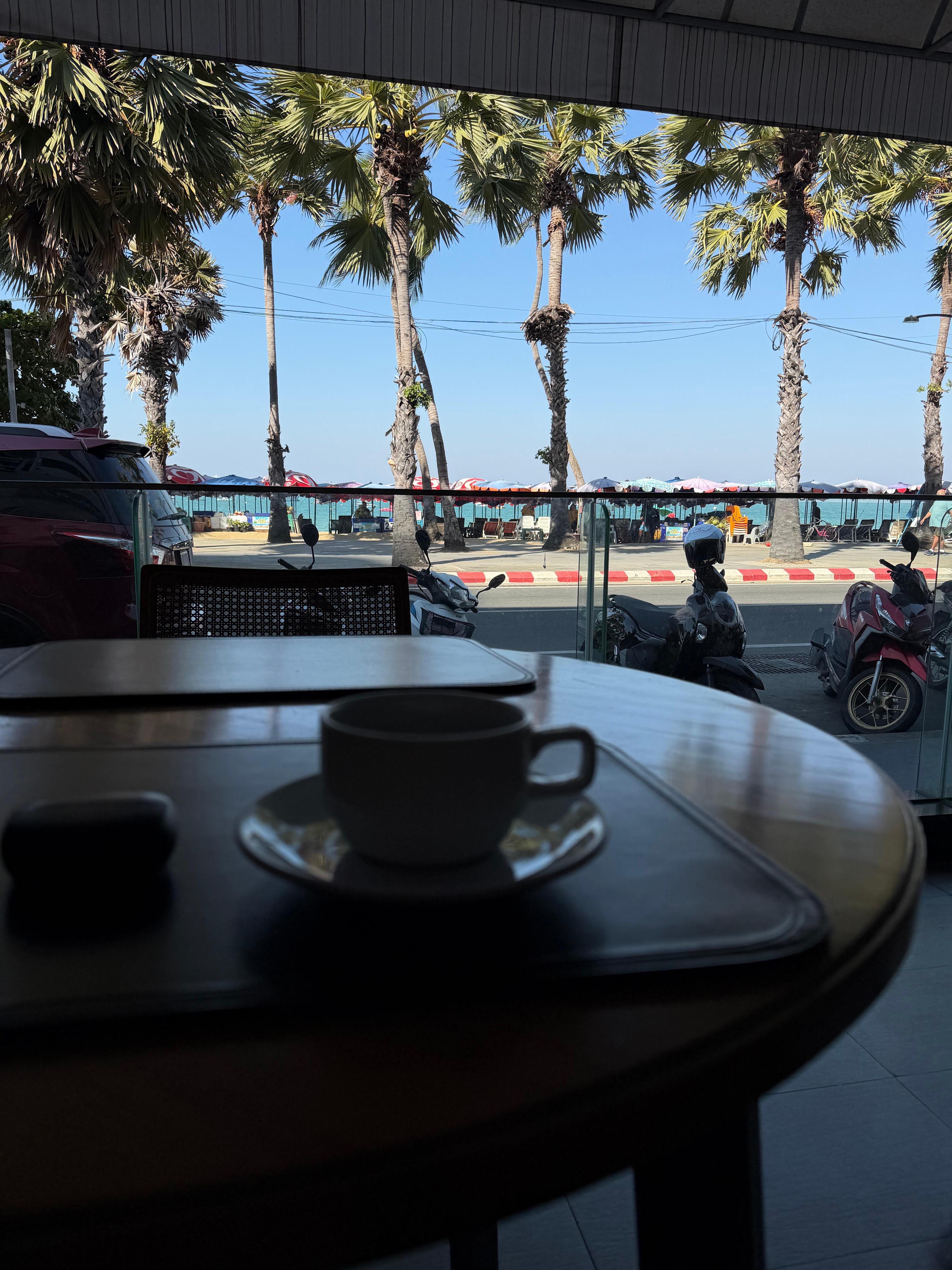 一回のカフェ兼朝食会場