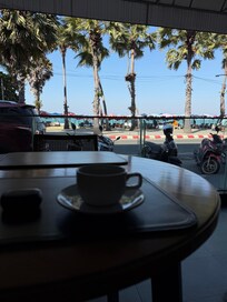 一回のカフェ兼朝食会場