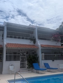 Top floor is No4.